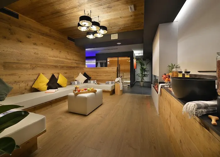 Hotel Bucaneve